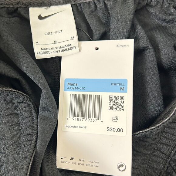 NWT Nike Dri-FIT Men's New Iconic 11" Basketball Shorts Black M AJ3914-010 NK7 - Picture 3 of 9
